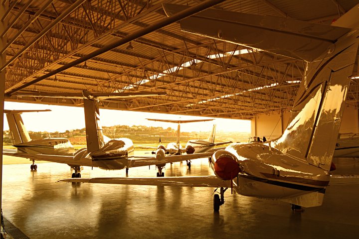 epoxy flooring for airplane hangars