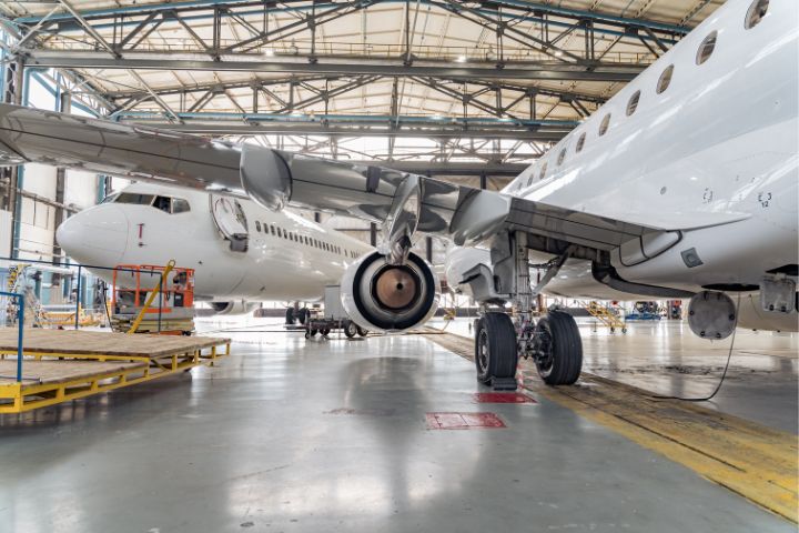 airplane hangar epoxy floors